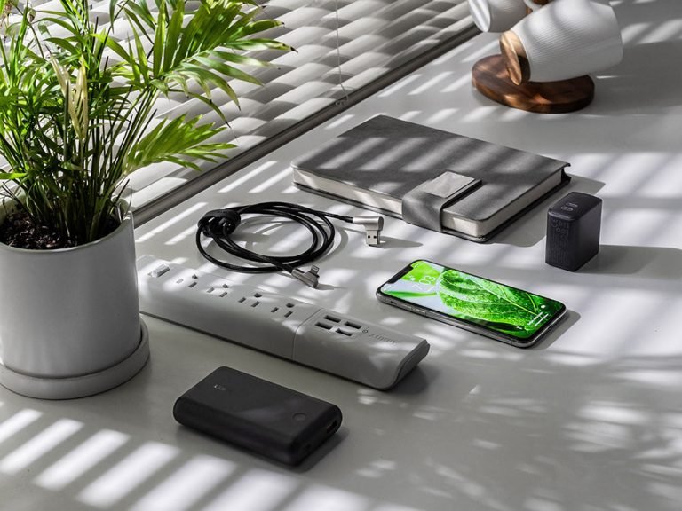 screen post 2x2zO3L1sBE unsplash DailyHomeFix